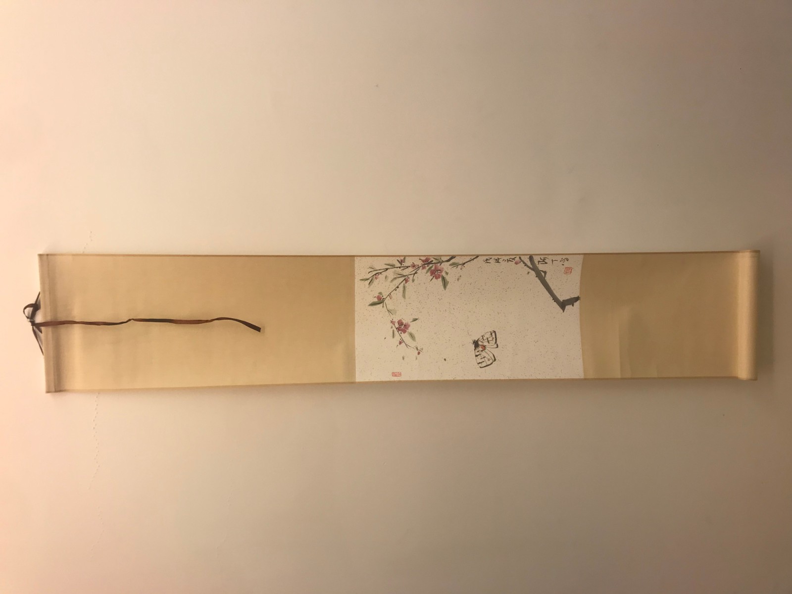 阿丁花鸟作品《春日》