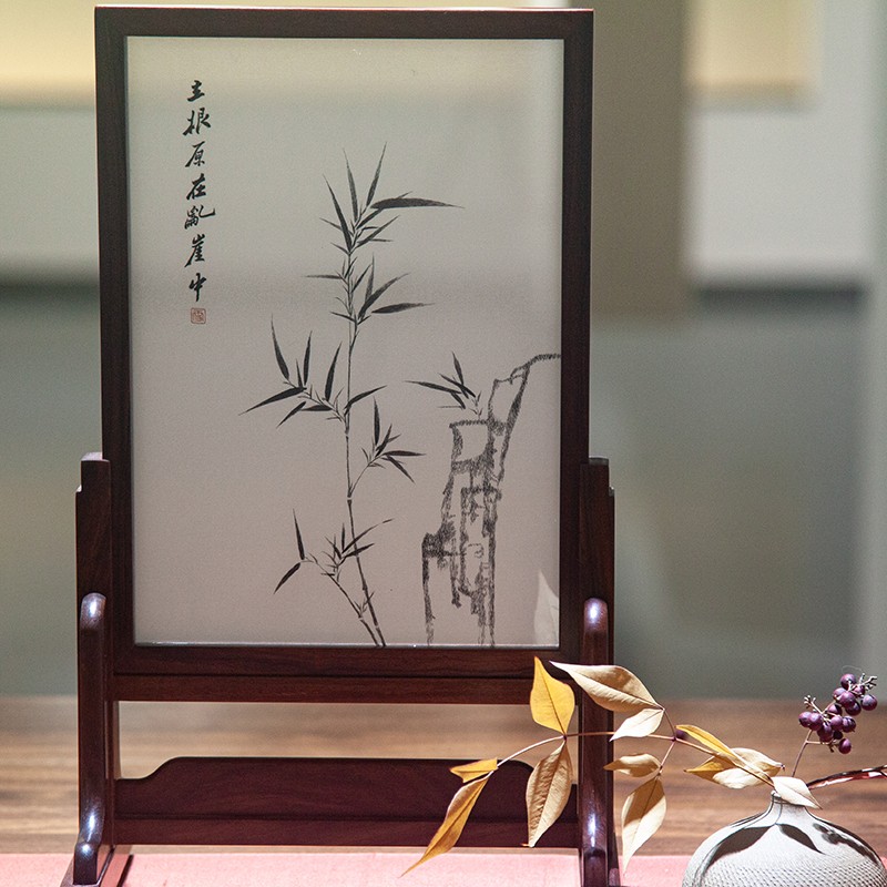 双面绣《毅竹破岩》