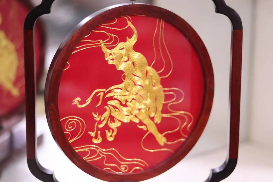 金牛送福