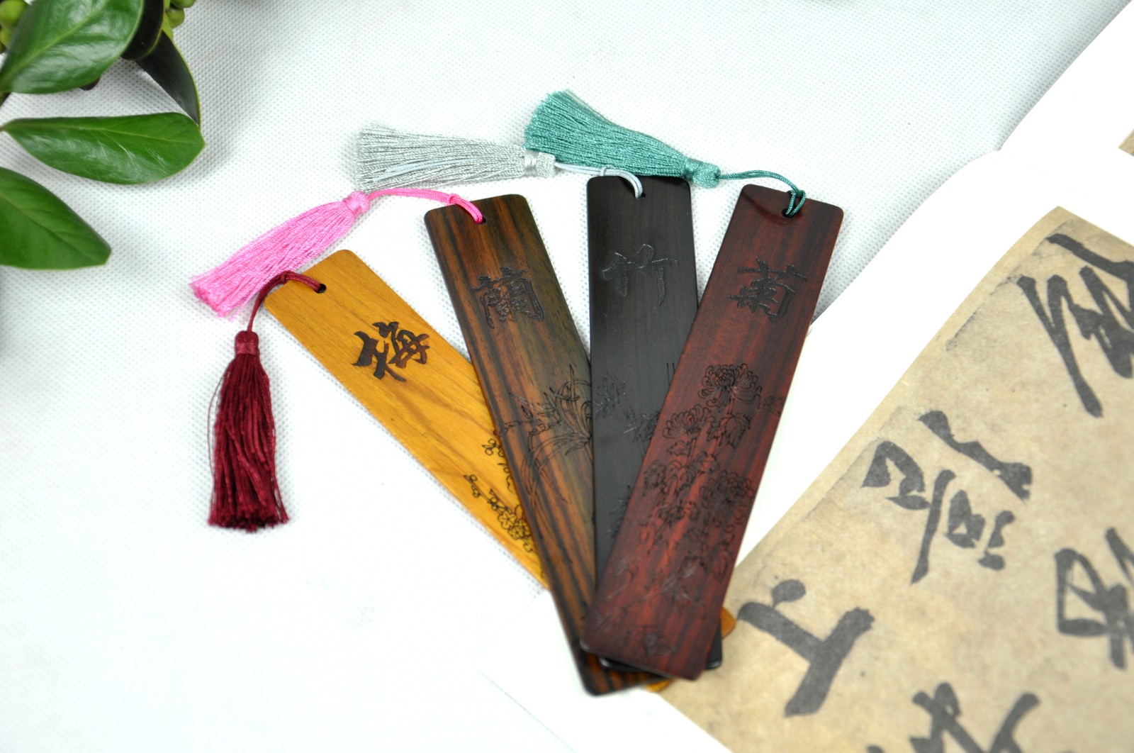 书签 （梅 兰 竹 菊）