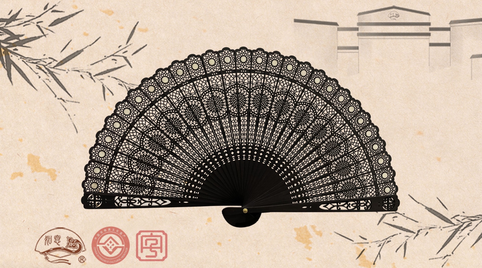 黑檀扇—6寸嵌牛骨圆点