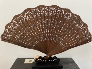 橄榄紫檀扇-6寸美人扇